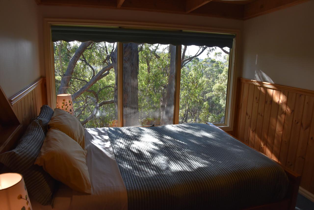 Lorne Bush House Cottages & Eco Retreats